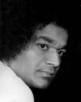 Sathya Sai Baba Jovem